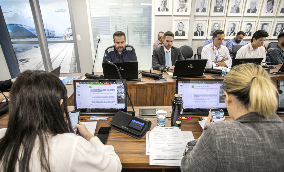 Audiência pública dá transparência aos processos de licitação de áreas do Porto de Paranaguá