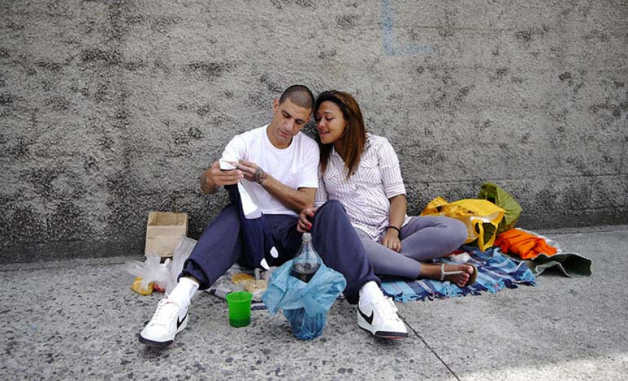 Biblioteca Pública exibe o documentário "Cativas: Presas Pelo Coração" neste sábado