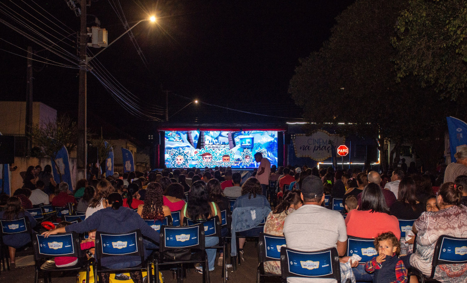 Cinema na Praça - Bela Vista do Paraíso