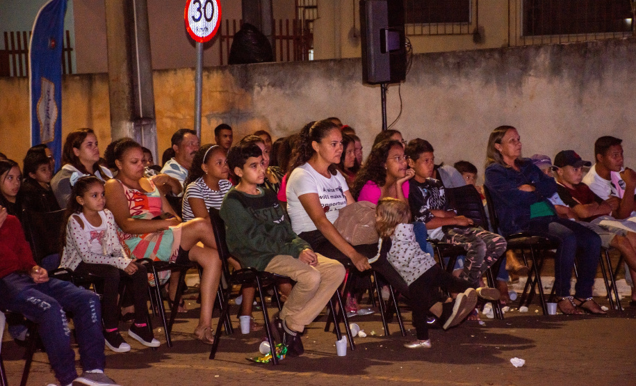 Cinema na Praça - Bela Vista do Paraíso