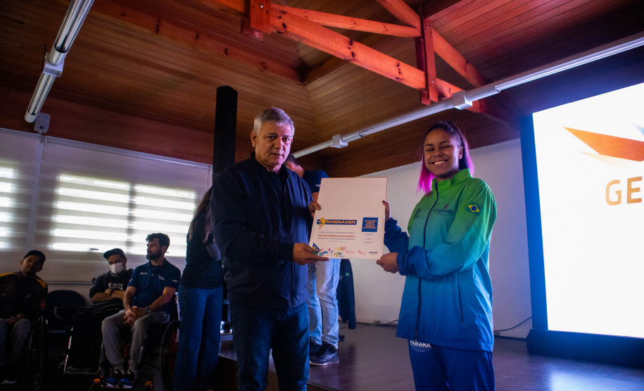 Mais de 490 kits entregues para atletas bolsistas Geração Olímpica e Paralímpica