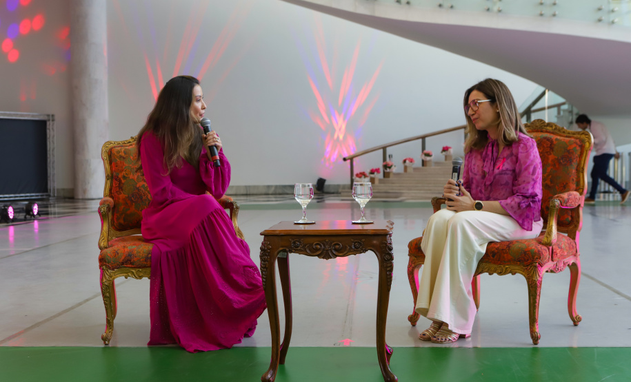 Primeira-dama destaca importância da conscientização contra o câncer de mama