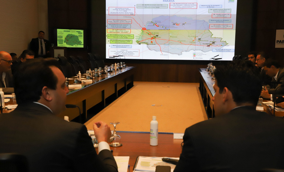 Governador Carlos Massa Ratinho Junior em agenda com Ministro da Infraestrutura Marcelo Sampaio. Foto: Ari Dias/AEN.