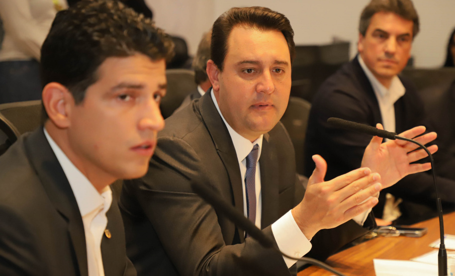 Governador Carlos Massa Ratinho Junior em agenda com Ministro da Infraestrutura Marcelo Sampaio. Foto: Ari Dias/AEN.