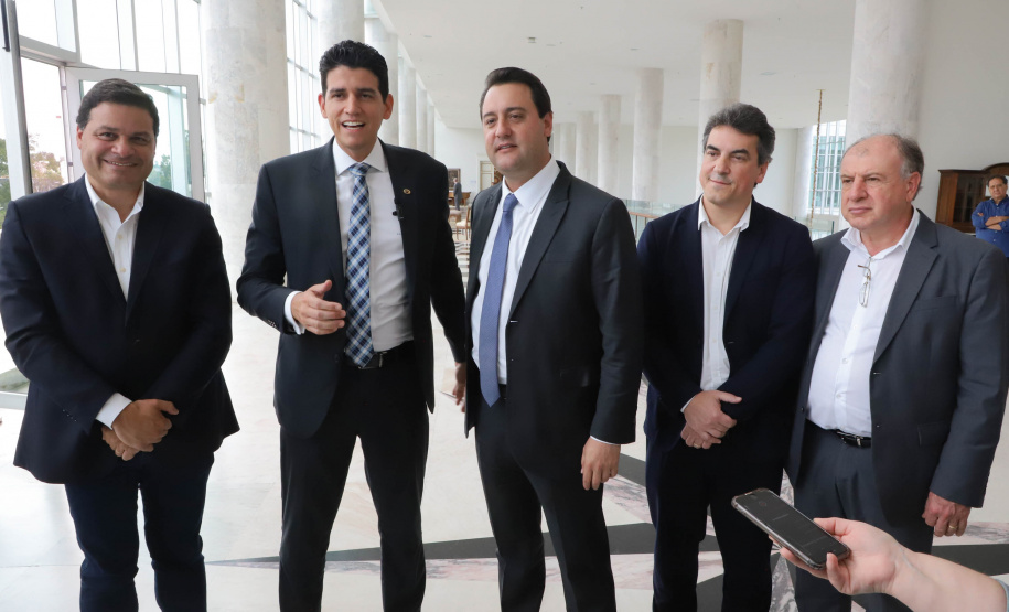 Governador Carlos Massa Ratinho Junior em agenda com Ministro da Infraestrutura Marcelo Sampaio. Foto: Ari Dias/AEN.