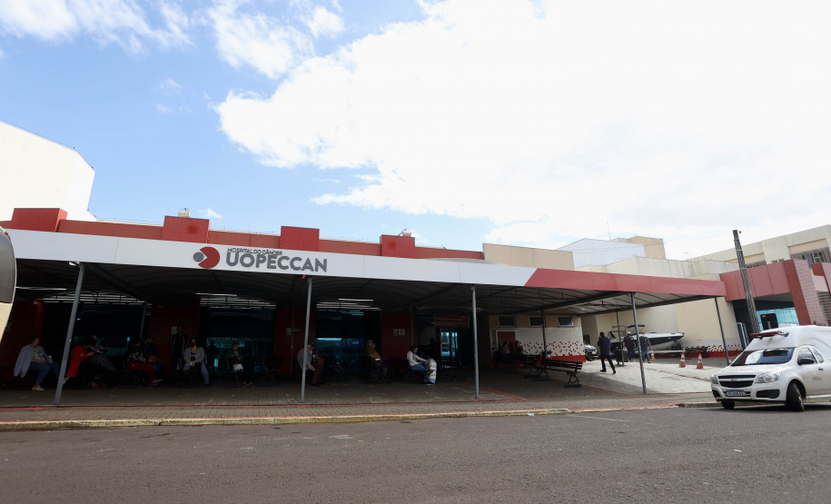 Governador libera R$ 17,4 milhões para ampliação do Hospital do Câncer de Cascavel