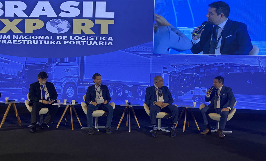 Paraná participa de fórum nacional de logística e infraestrutura portuária