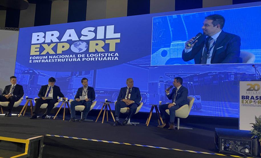 Paraná participa de fórum nacional de logística e infraestrutura portuária