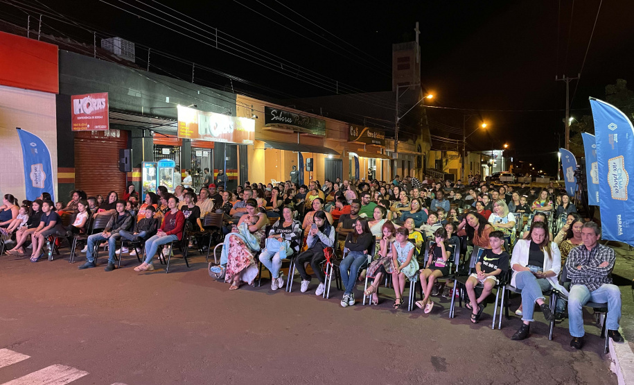 Cinema na Praça retoma agenda no Interior com exibições em Jataizinho; veja a programação