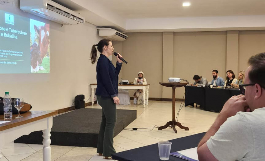 Adapar promove treinamentos para integrar e atualizar servidores