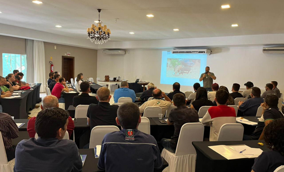 Adapar promove treinamentos para integrar e atualizar servidores