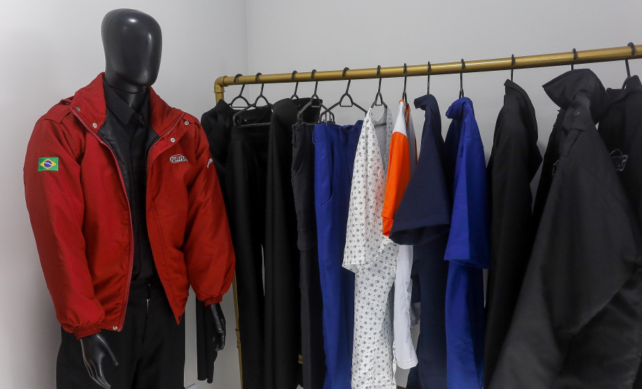 Polícia Penal do Paraná inaugura showroom dos canteiros de trabalho conveniados