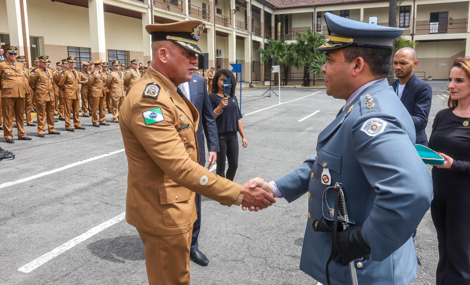 Polícia Militar do Paraná homenageia policiais que participaram da Operação Guarapuava