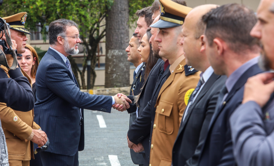 Polícia Militar do Paraná homenageia policiais que participaram da Operação Guarapuava