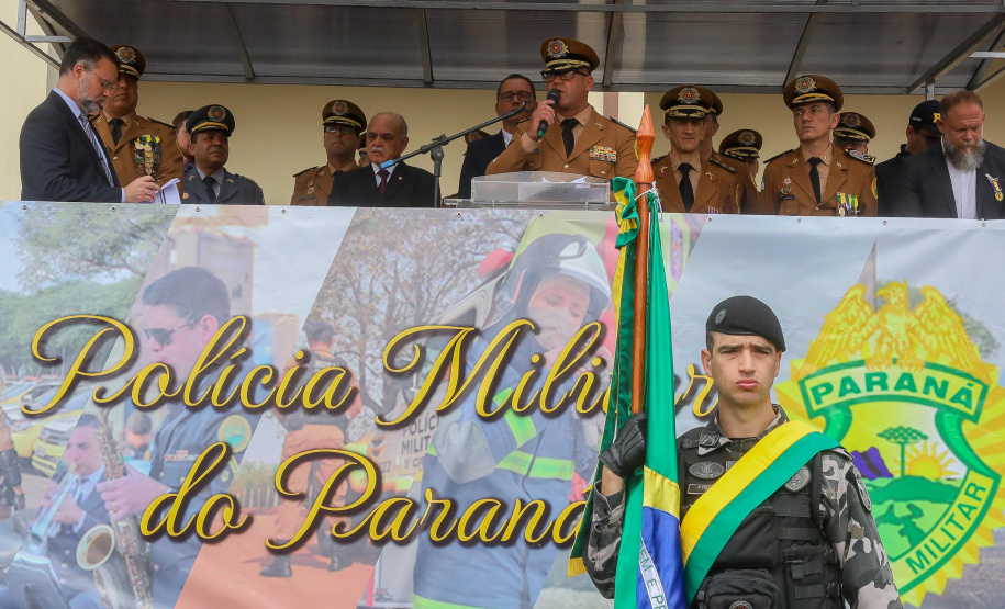 Polícia Militar do Paraná homenageia policiais que participaram da Operação Guarapuava
