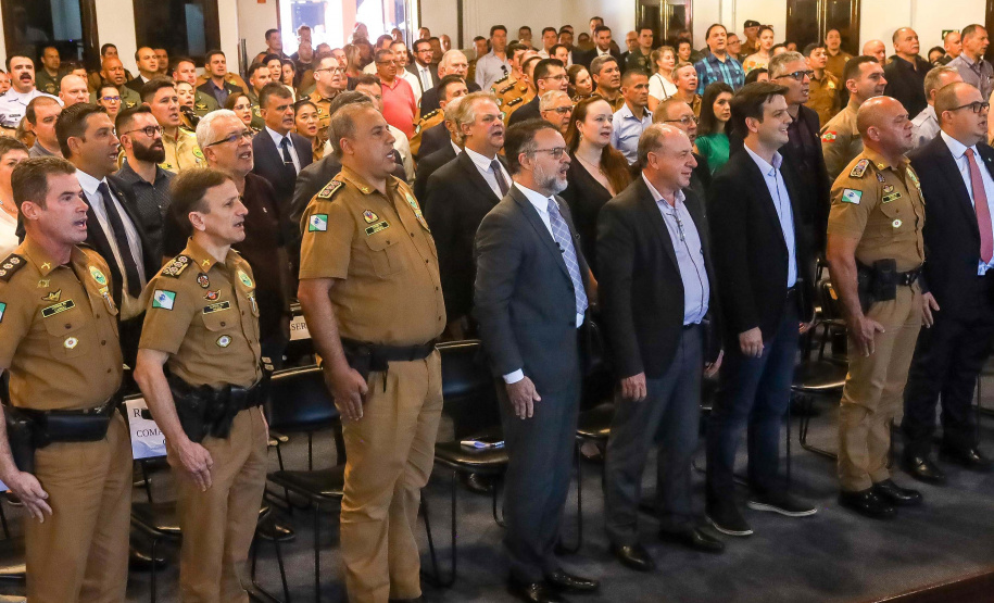 PMPR homenageia militares e autoridades civis no aniversário do BPRv, BPMOA e BOPE