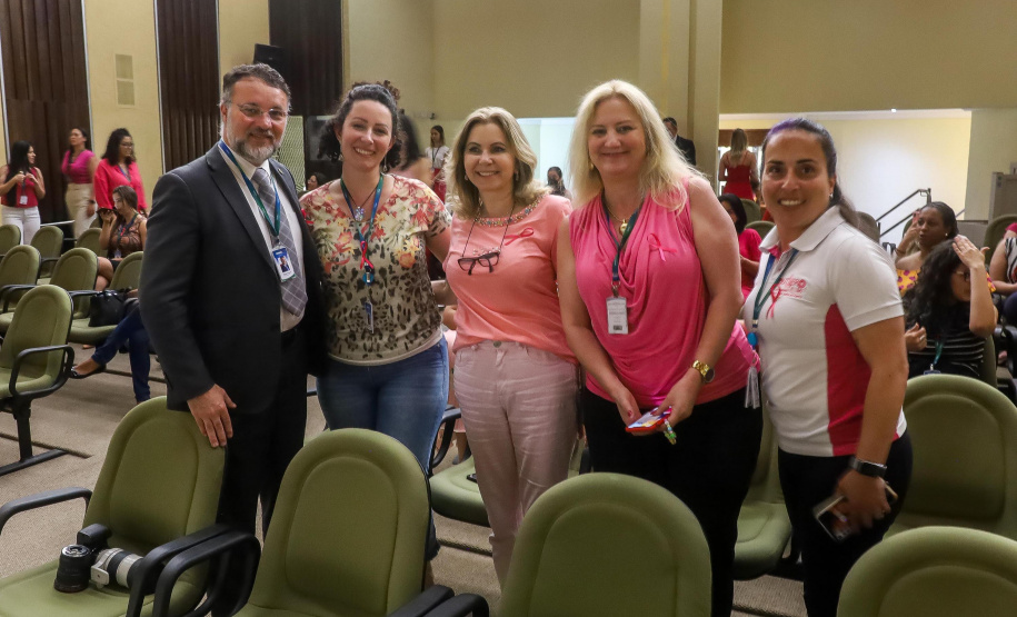 Segurança conscientiza servidoras sobre o Outubro Rosa