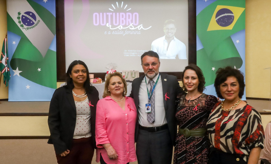 Segurança conscientiza servidoras sobre o Outubro Rosa