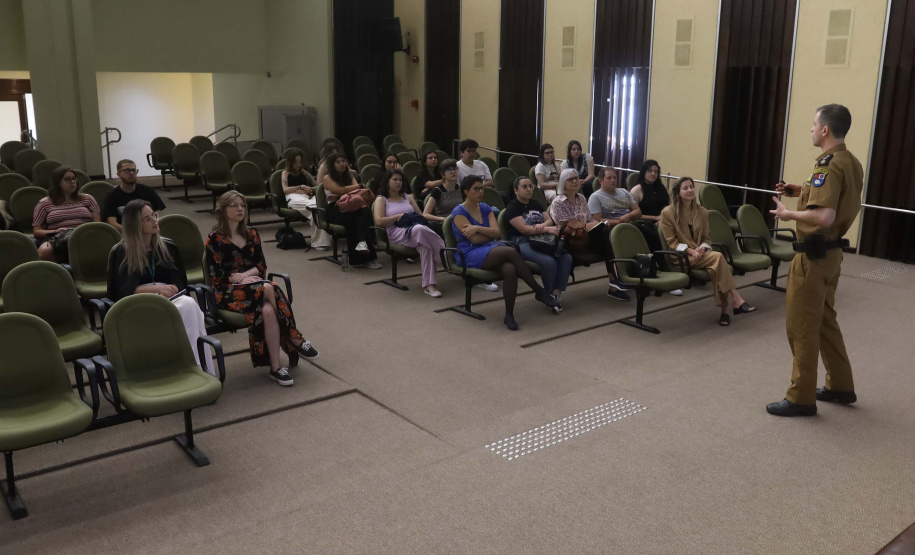 Segurança recebe alunos do curso de Criminologia da Unicuritiba para visita técnica