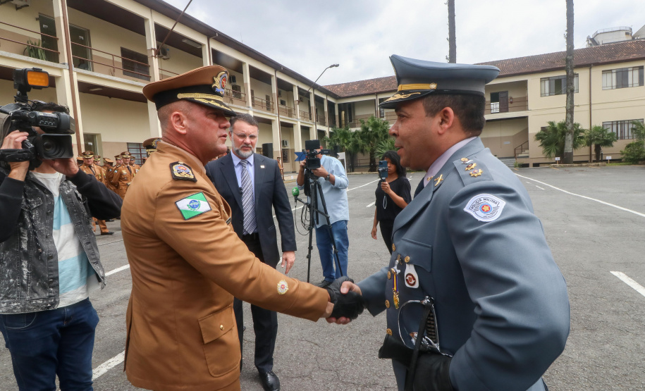 Polícia Militar do Paraná homenageia policiais que participaram da Operação Guarapuava