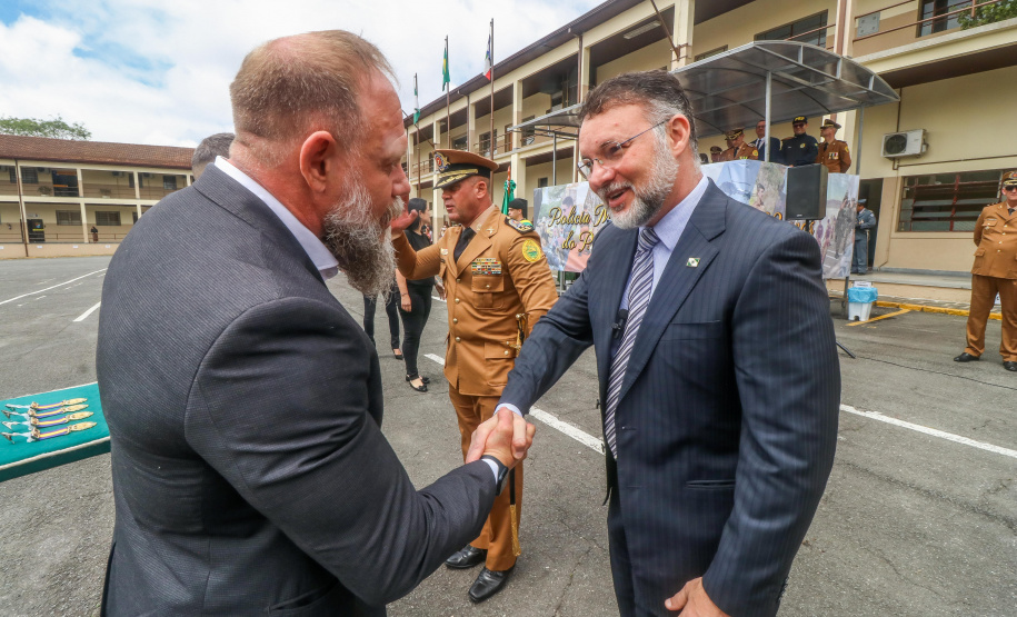 Polícia Militar do Paraná homenageia policiais que participaram da Operação Guarapuava
