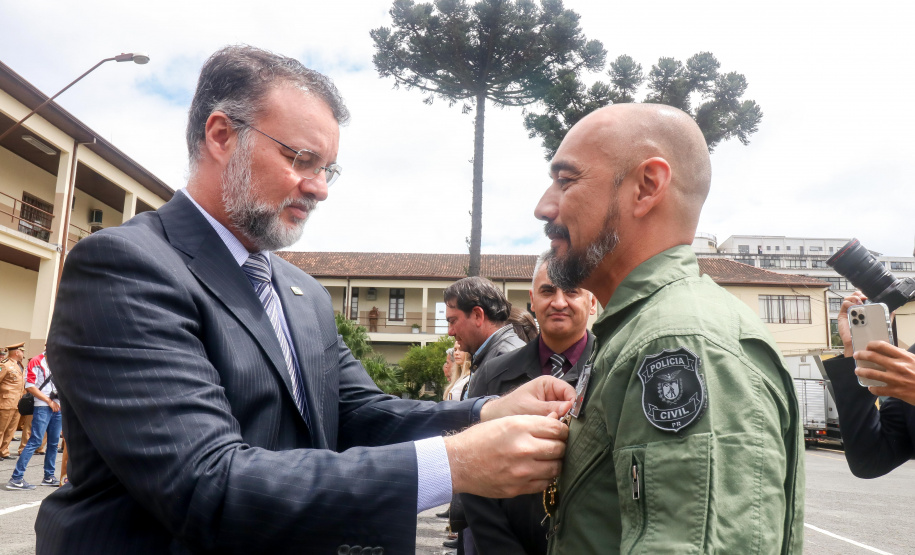 Polícia Militar do Paraná homenageia policiais que participaram da Operação Guarapuava