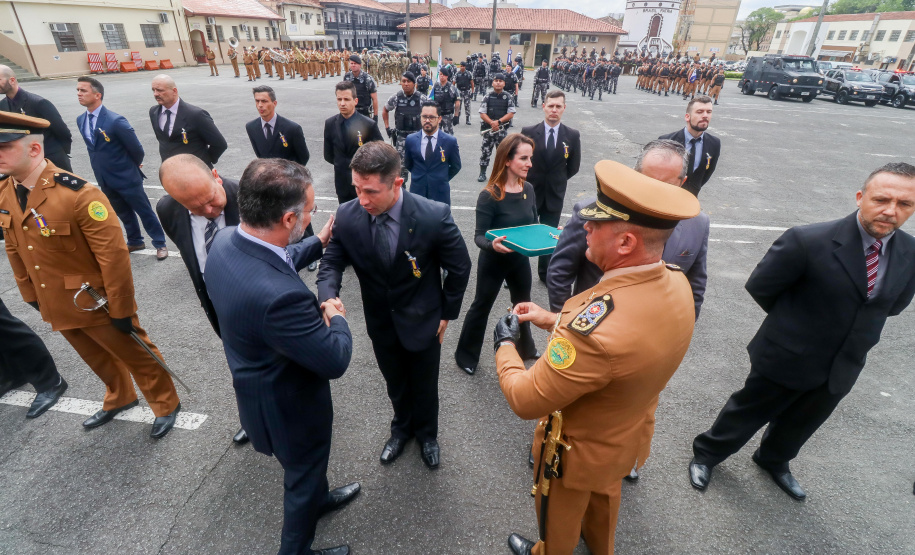 Polícia Militar do Paraná homenageia policiais que participaram da Operação Guarapuava