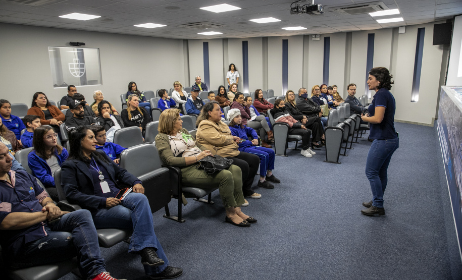 "Após a pandemia, projeto Porto Escola volta a premiar 15 crianças parangonaras"