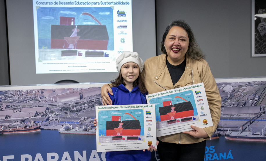 "Após a pandemia, projeto Porto Escola volta a premiar 15 crianças parangonaras"