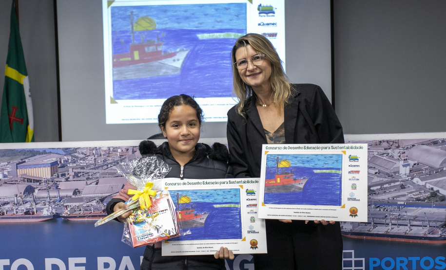 "Após a pandemia, projeto Porto Escola volta a premiar 15 crianças parangonaras"