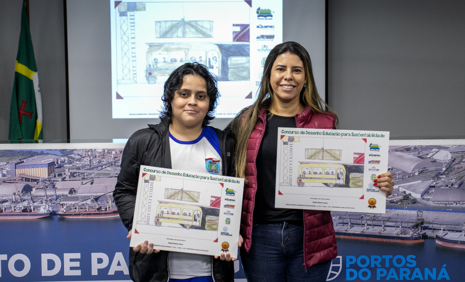 "Após a pandemia, projeto Porto Escola volta a premiar 15 crianças parangonaras"