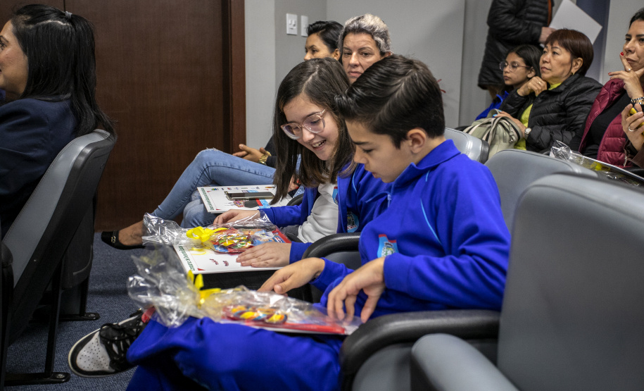"Após a pandemia, projeto Porto Escola volta a premiar 15 crianças parangonaras"