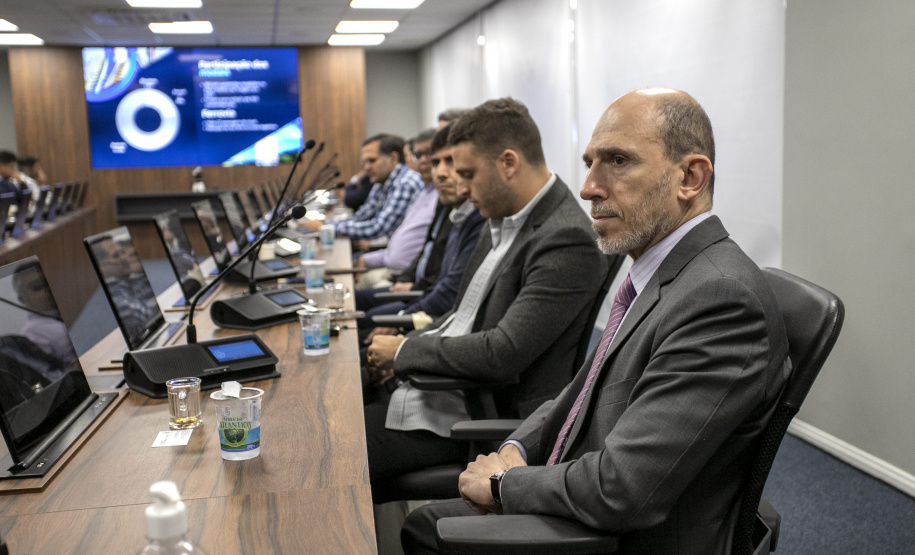 Comitiva argentina visita Porto de Paranaguá para expandir negócios