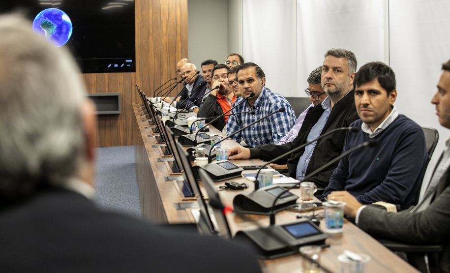 Comitiva argentina visita Porto de Paranaguá para expandir negócios