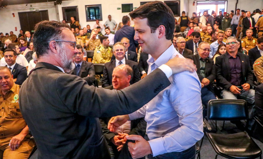 PMPR homenageia militares e autoridades civis no aniversário do BPRv, BPMOA e BOPE