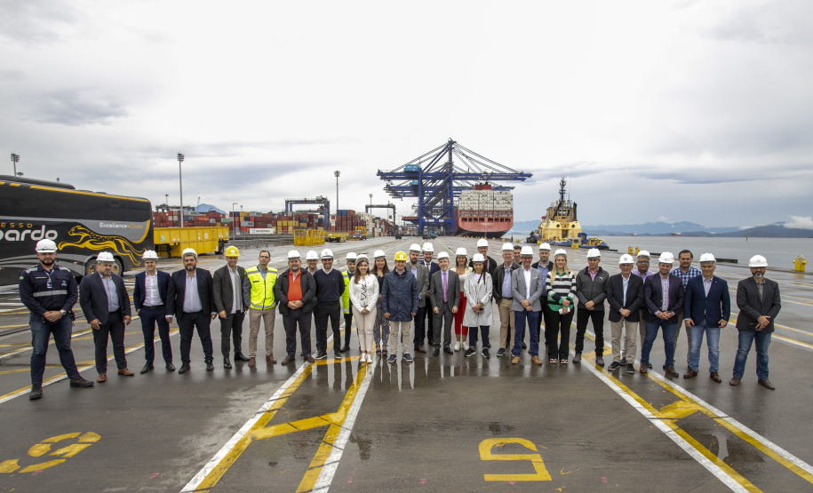 Comitiva argentina visita Porto de Paranaguá para expandir negócios