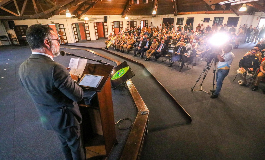 PMPR homenageia militares e autoridades civis no aniversário do BPRv, BPMOA e BOPE