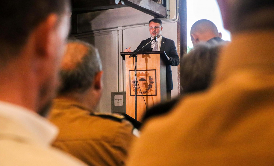 PMPR homenageia militares e autoridades civis no aniversário do BPRv, BPMOA e BOPE