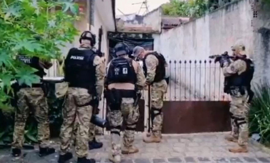 Polícia Civil mira organização criminosa ligada a roubos de cargas em Curitiba e Litoral