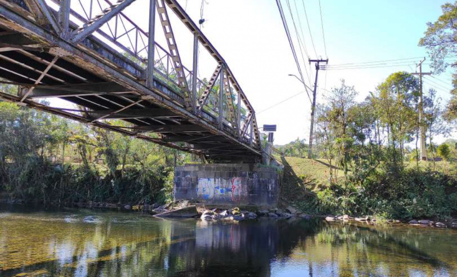 Ponte Rio Nhundiaquara