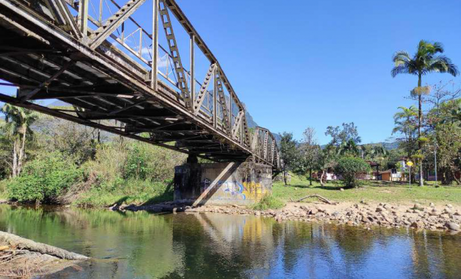 Ponte Rio Nhundiaquara