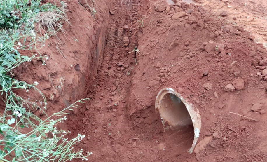 Estado faz melhorias em rodovia não pavimentada entre Santana do Itararé e Salto do Itararé
