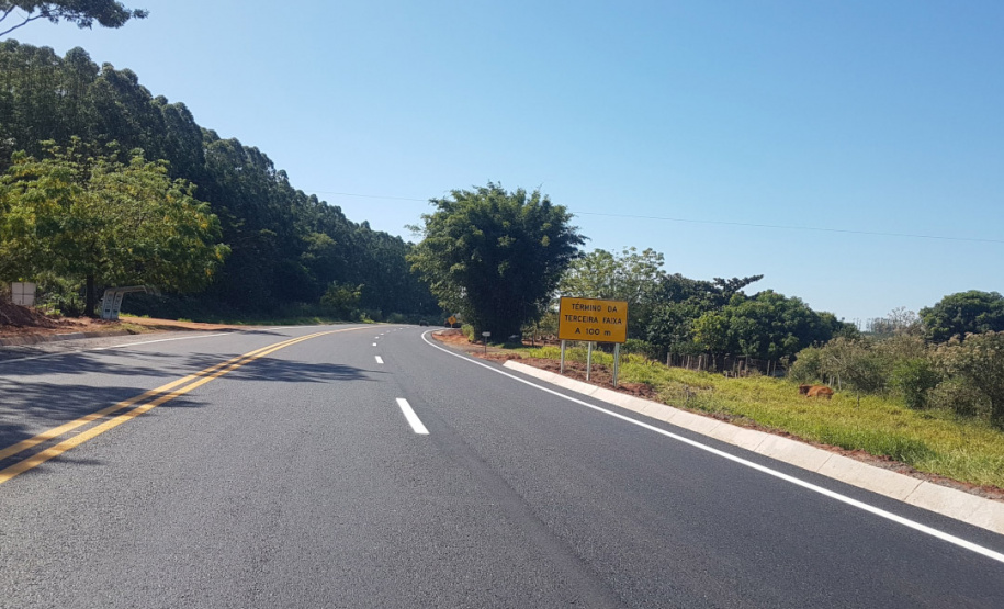 PR-323 recebe novas terceiras faixas entre Doutor Camargo e Iporã