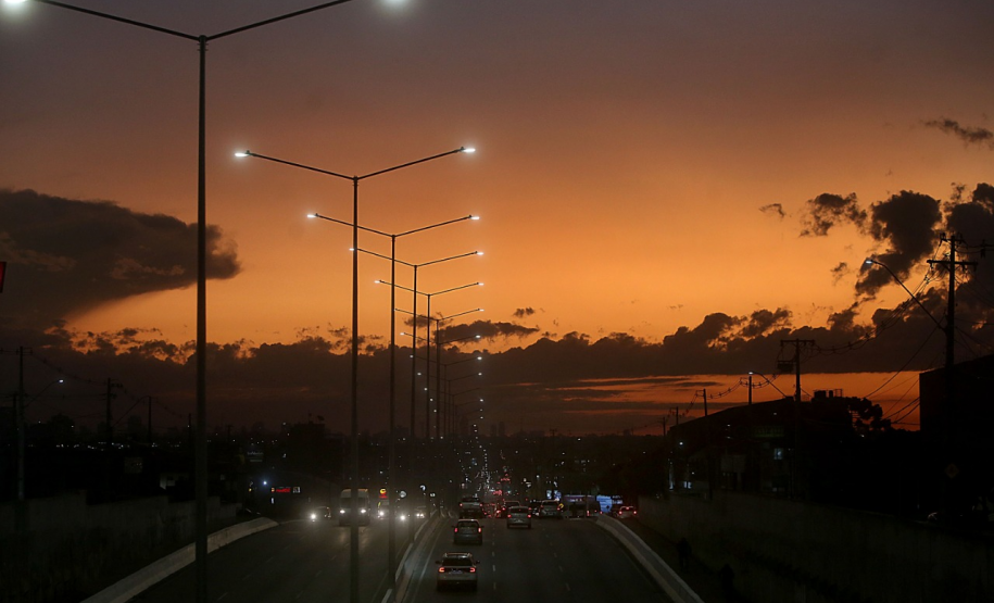 Governo conclui instalação de nova iluminação na rodovia João Leopoldo Jacomel