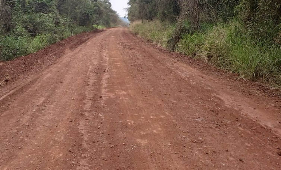 Recuperação da PR-462 beneficia distrito que abriga polo turístico do Centro-Oeste