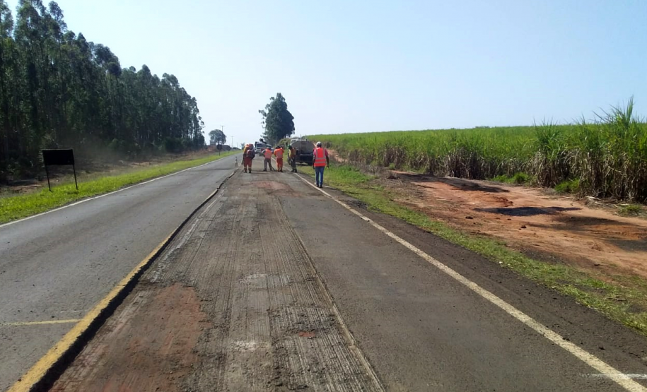 Governo executa reparos em 35 quilômetros de rodovia entre Cianorte e Araruna