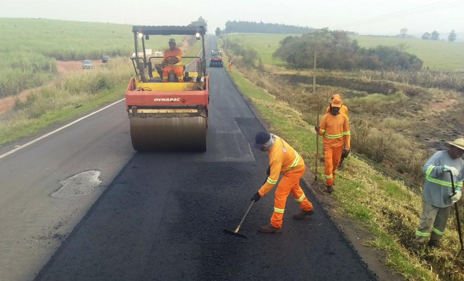 Governo executa reparos em 35 quilômetros de rodovia entre Cianorte e Araruna