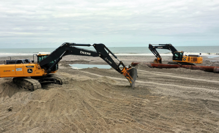 Moradores e comerciantes de Matinhos esperam verão com aumento de turistas e salto econômico após as obras na Orla