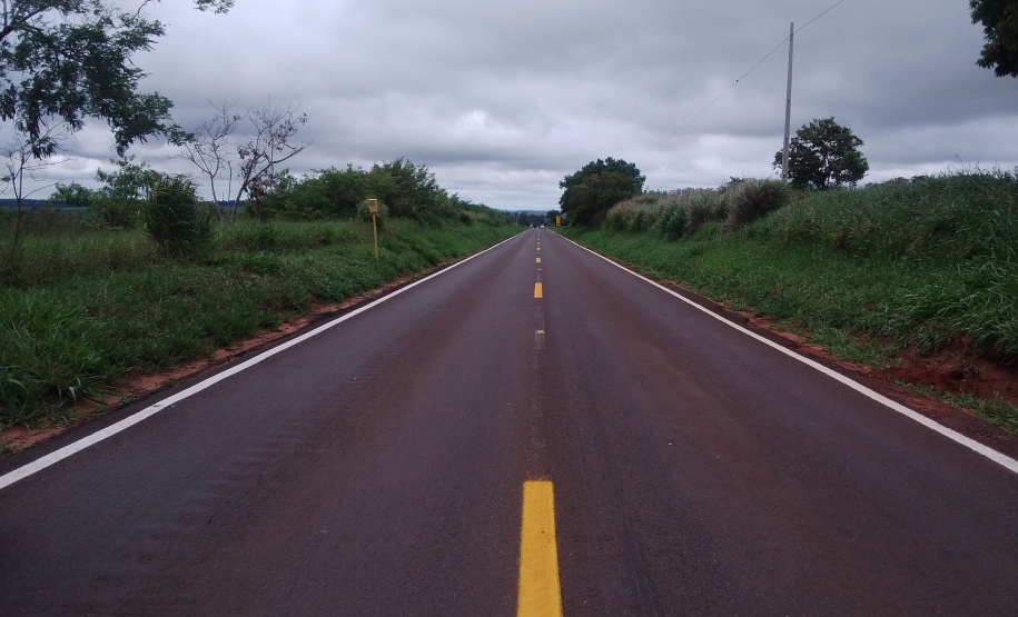 Rodovia entre Paranavaí e São João do Caiuá recebe reforço na sinalização