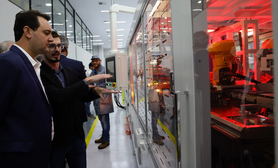 Cascavel ganha a maior fábrica de painéis fotovoltaicos do Brasil